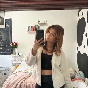 Meet your Posher, Grace